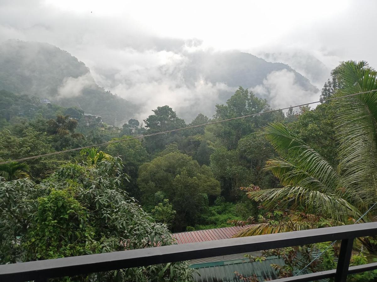 La Casa De Alexa Homestay Idukki Dış mekan fotoğraf